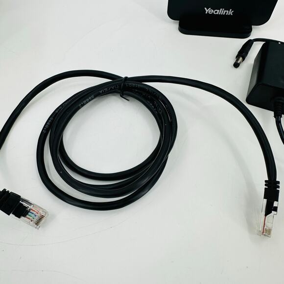 Yealink W70B DECT VoIP IP Cordless Phone Base Station w/ Power Supply + Ethernet - Picture 5 of 7